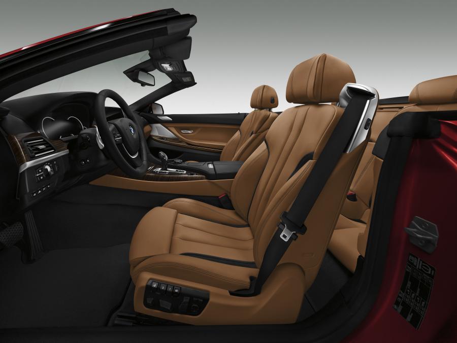  BMW 650i Convertible 2015 года  (фото 14 из 49)
